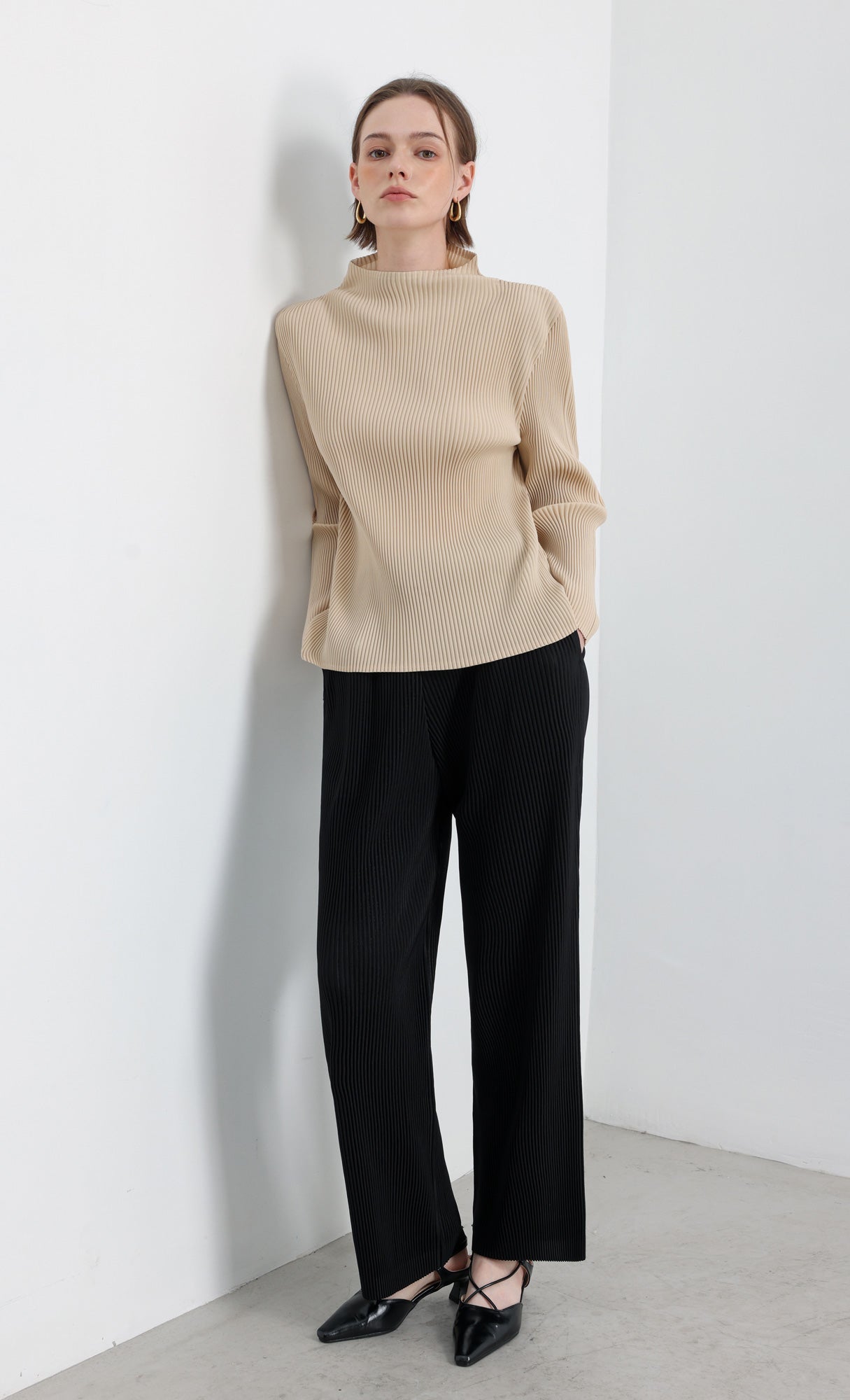 Essential Relaxed Pleated Pants_Black