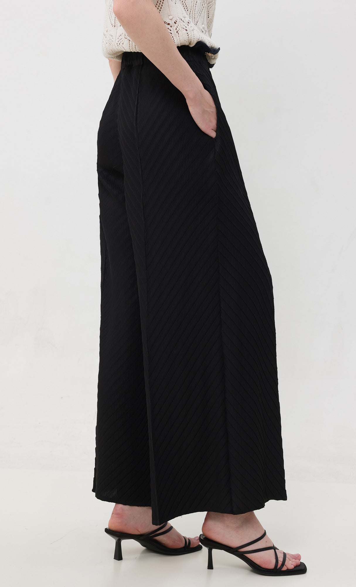 Flow pleated wide leg pants_black