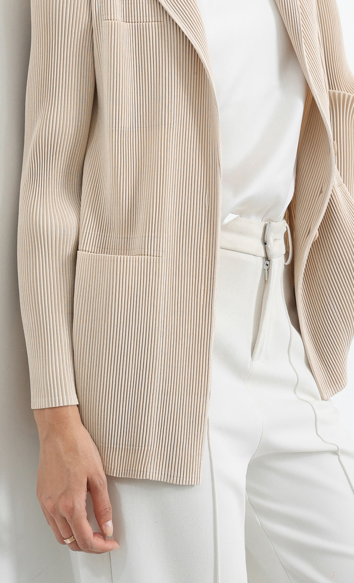 curve pleated set-up jacket_beige