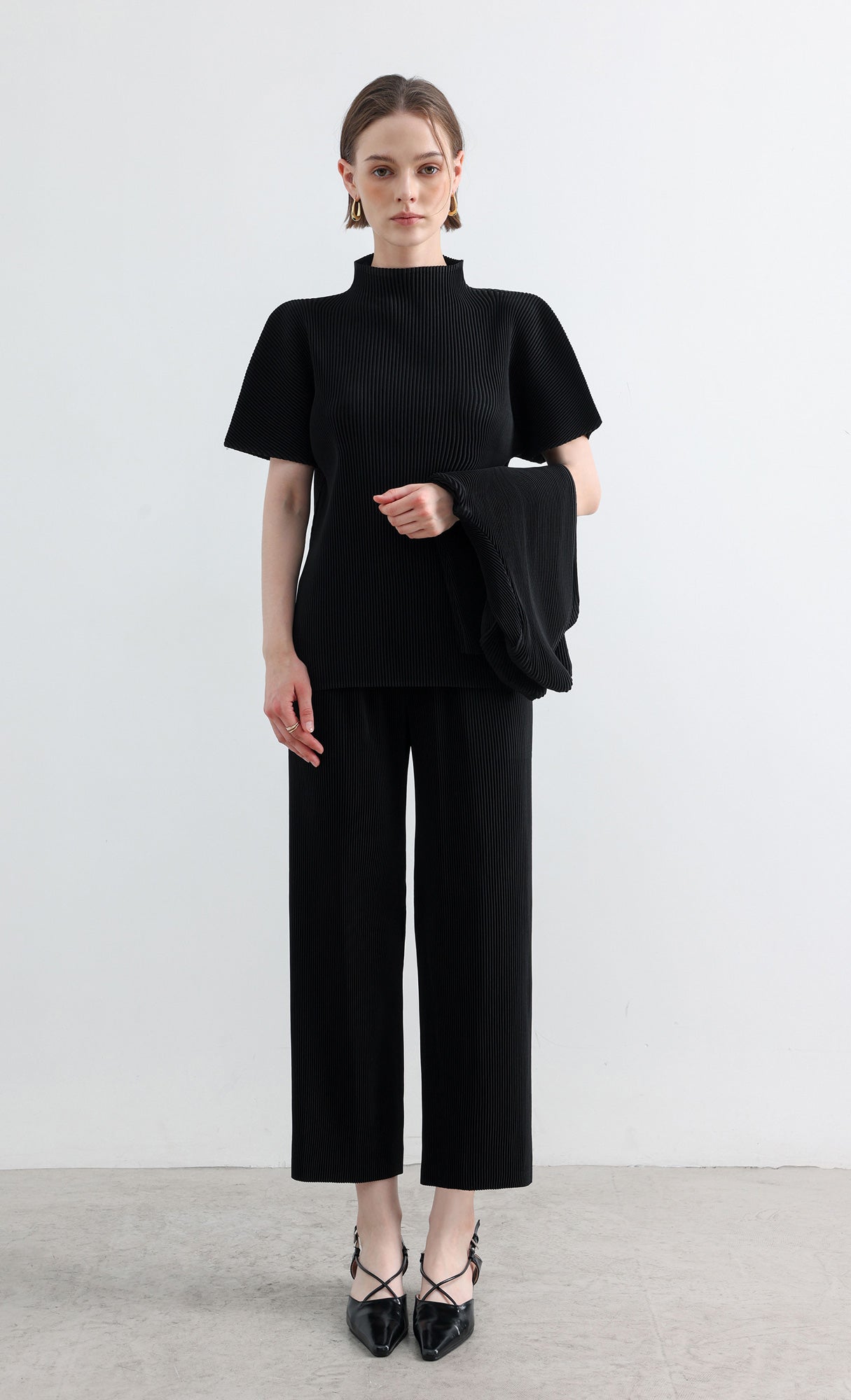 Essential Pleats Cardigan_Black