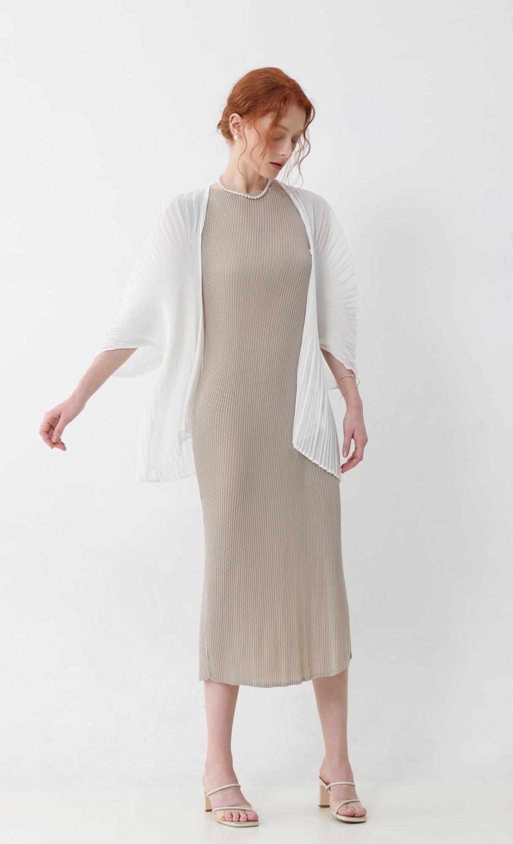 Ner sleeveless pleated dress_beige