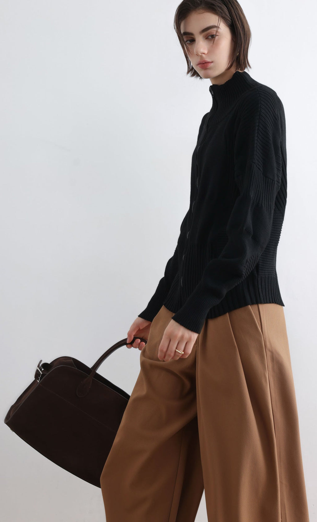 High Neck Knitted Pleated Zip-Up Cardigan_Black
