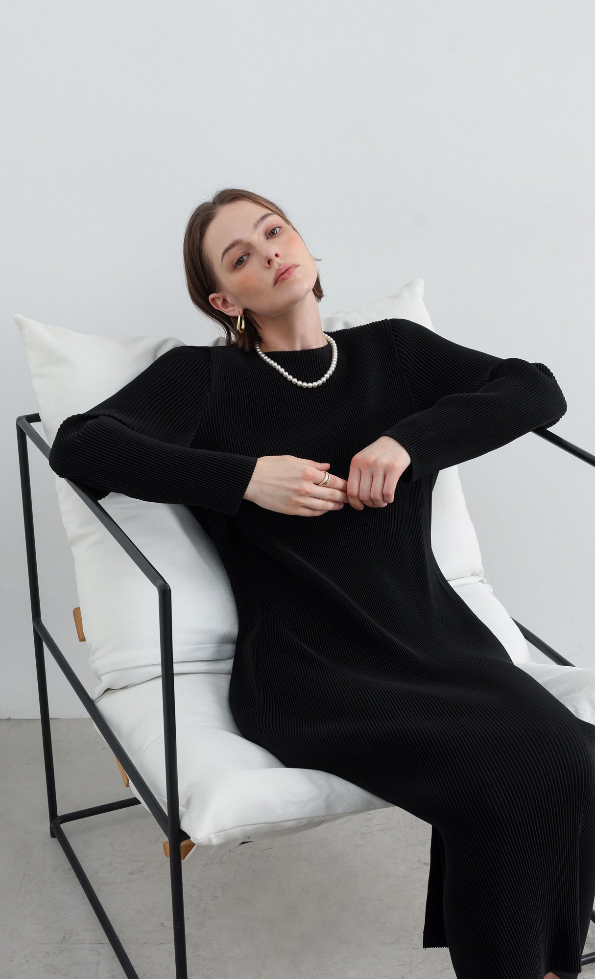 Essential Relaxed Pleated Dress_Black
