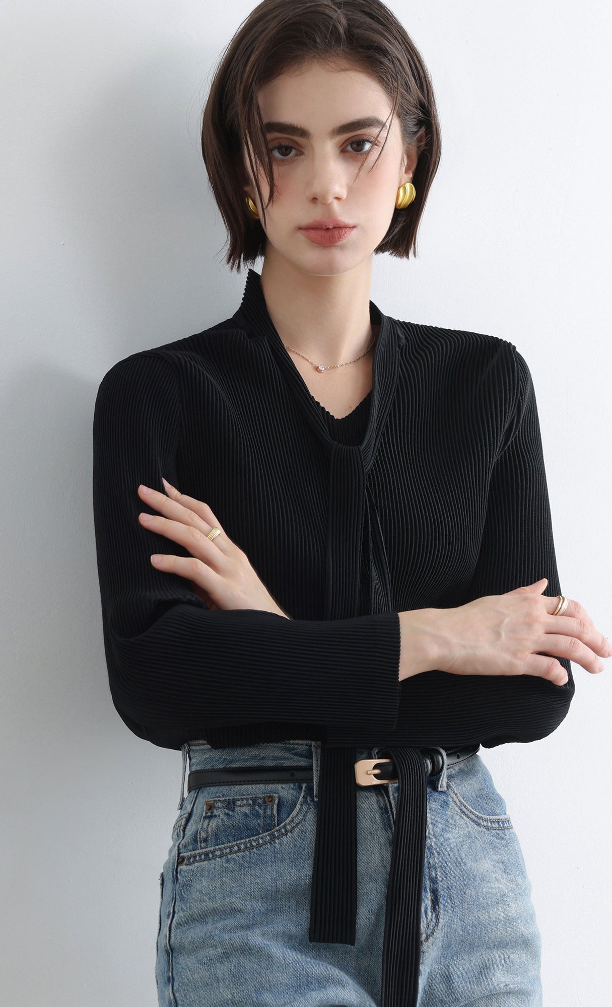 Ribbon Tie Pleated Top_Black