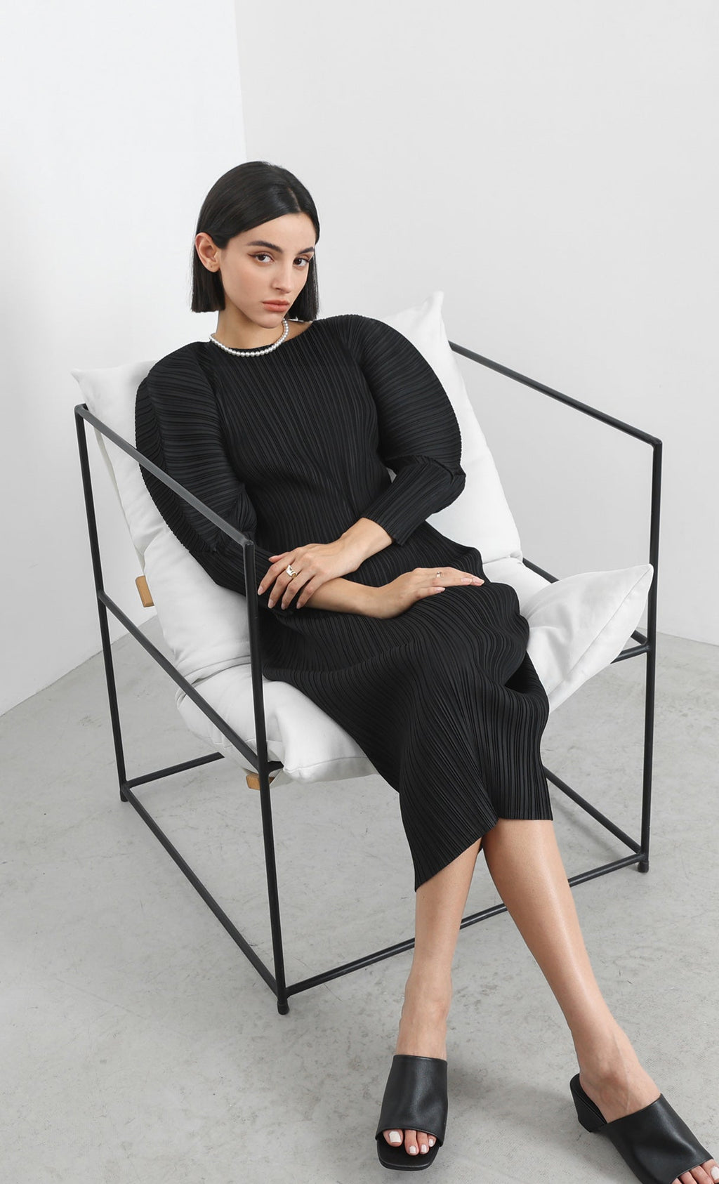 arc pleated dress_black