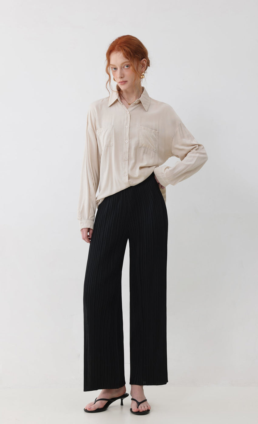 Short / Black