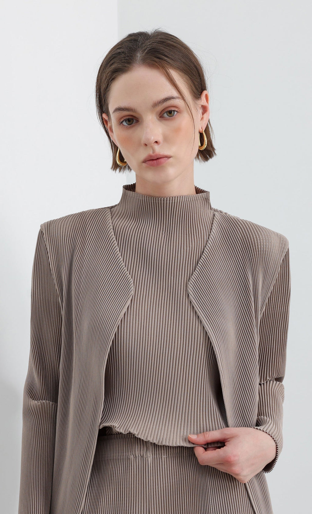 Essential Pleated Cardigan_Beige