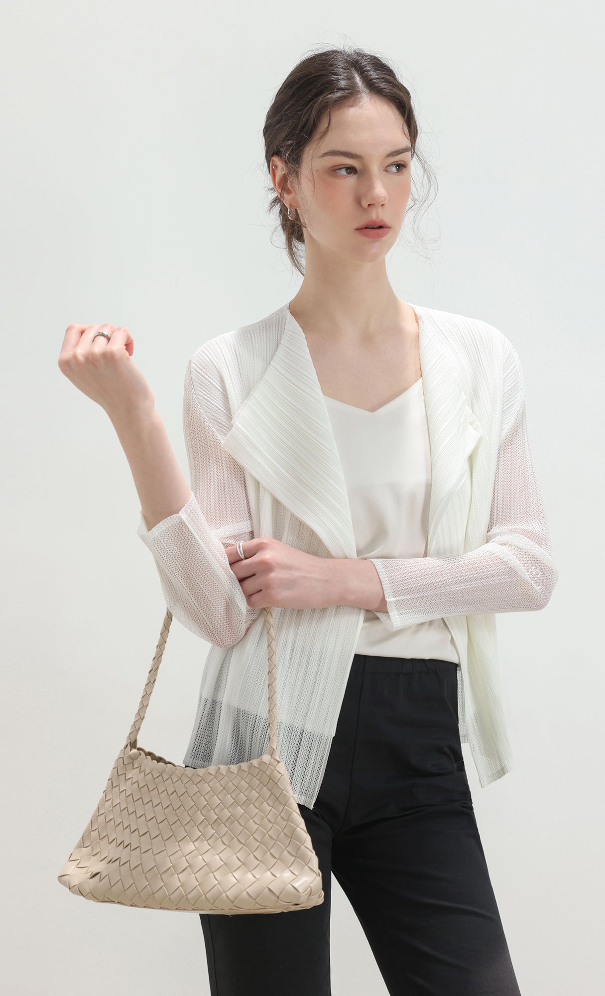 Airy pleated cardigan_white