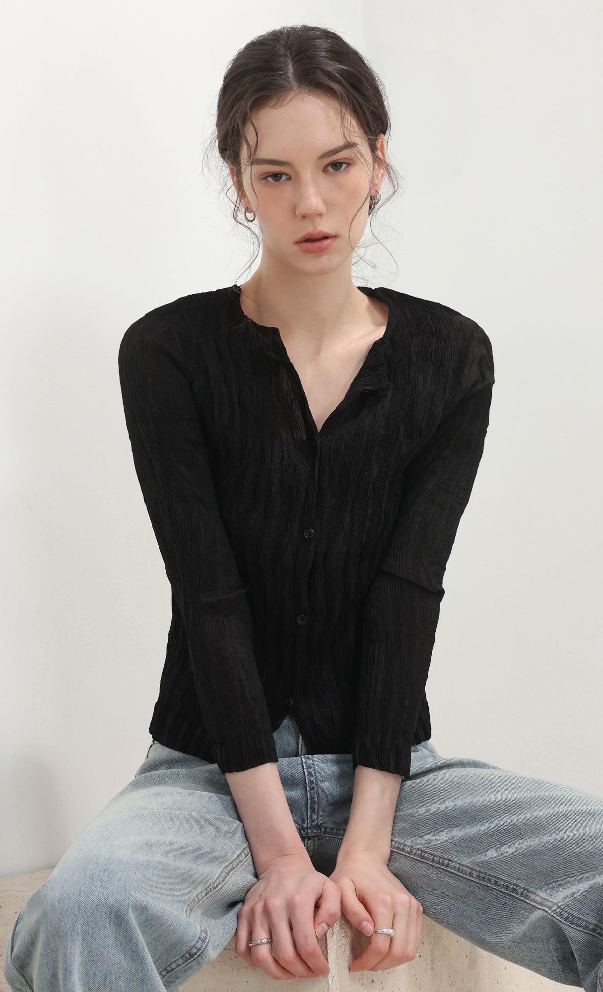 Wane crinkle pleated shirt_black