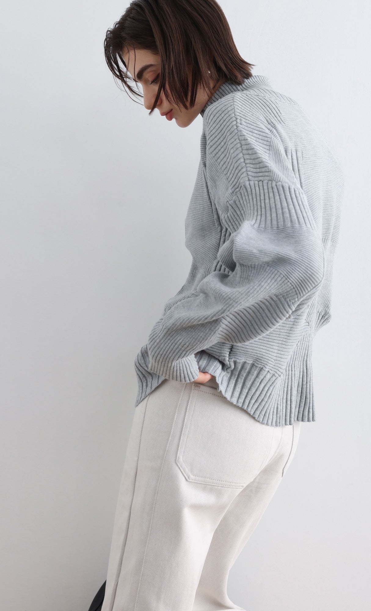 High Neck Knitted Pleated Zip-Up Cardigan_Grey