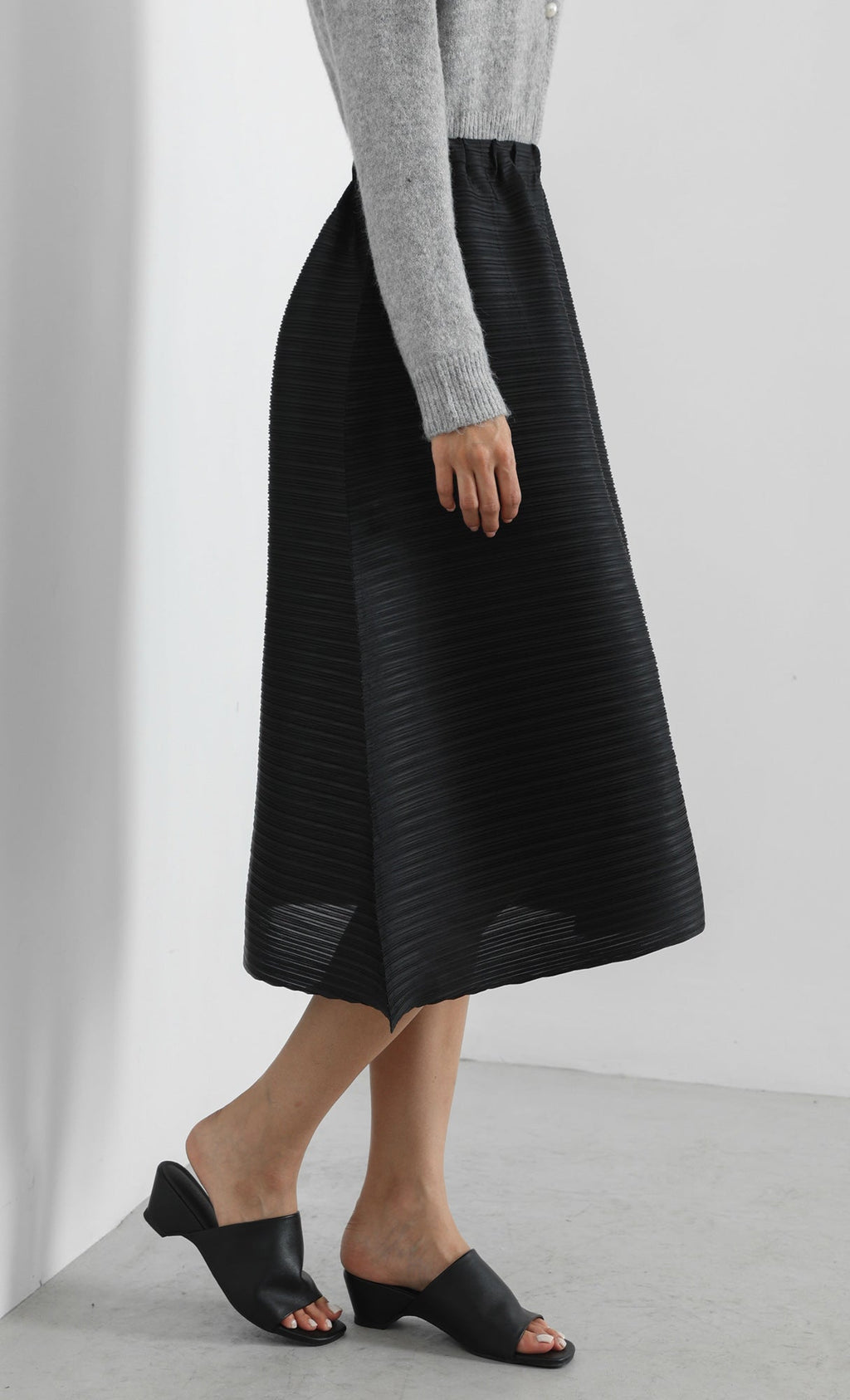 horiz pleated midi skirt_black