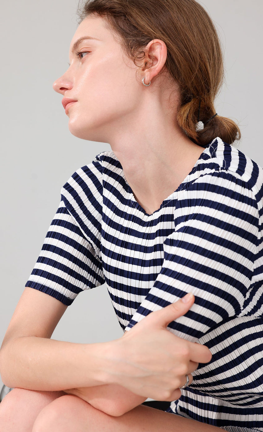 Marine Stripe Pleated Top (stripe)