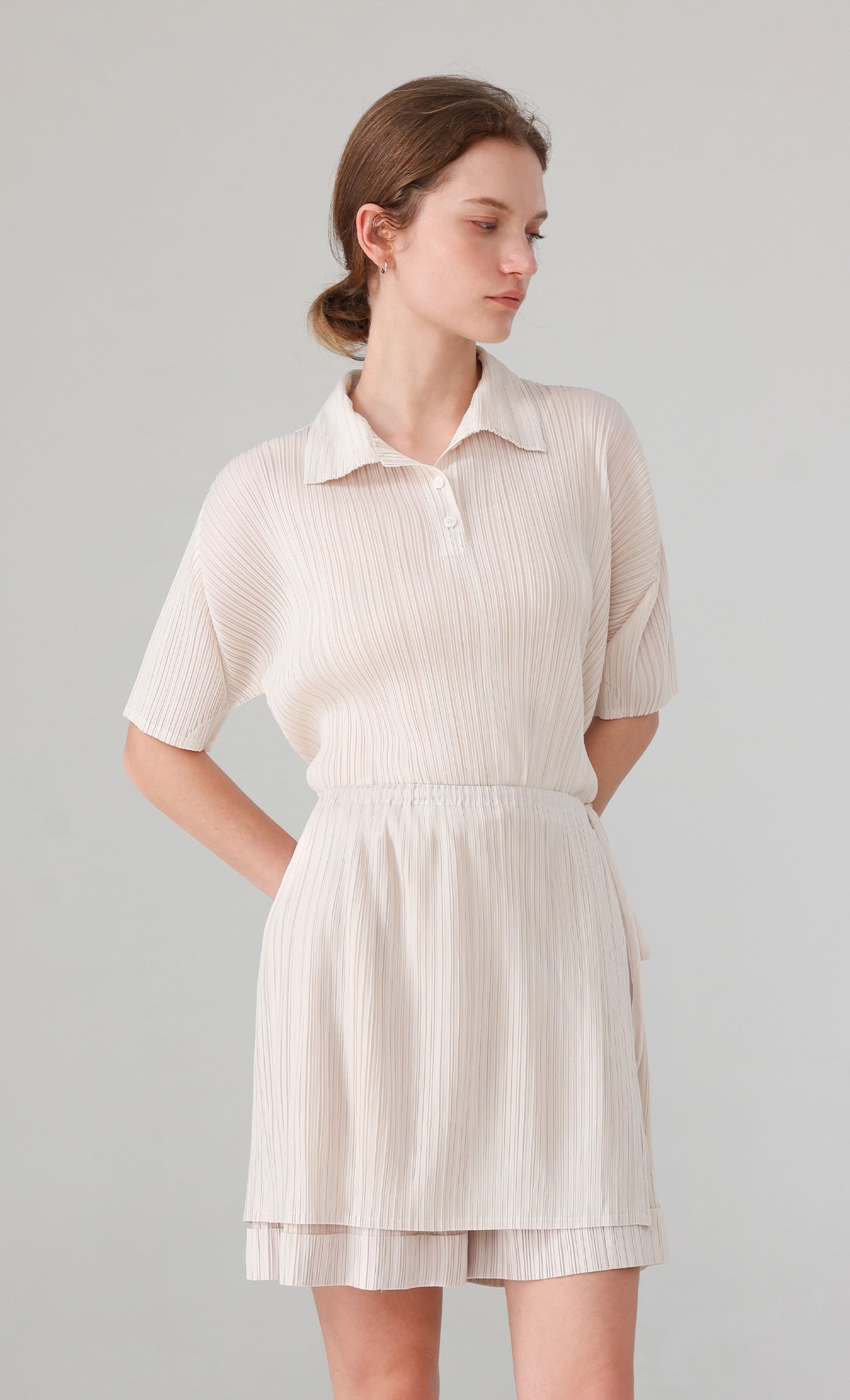Essen Collard pleated Shirts_ivory
