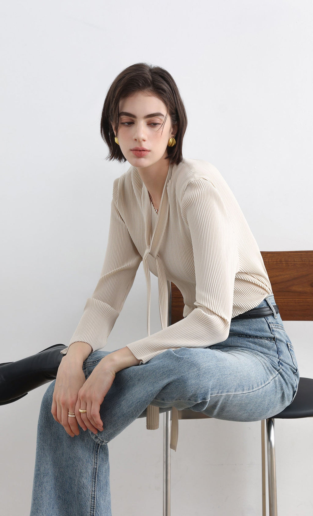 Ribbon Tie Pleated Top_Ivory