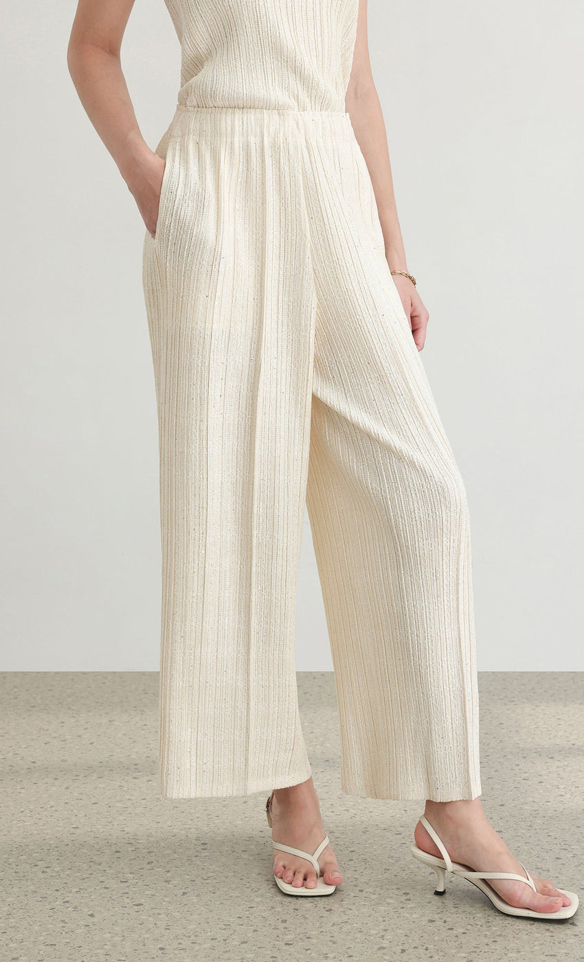 Free Size — Fit For XS - L / Ivory