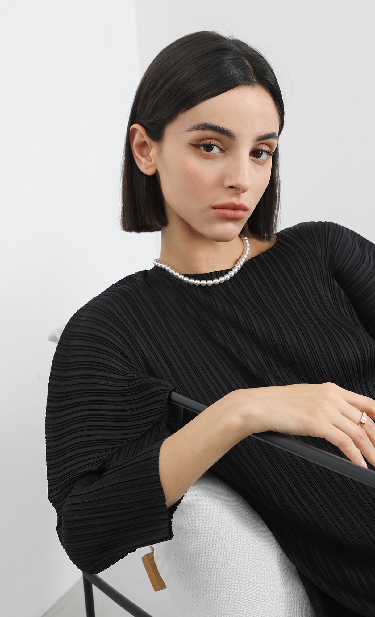 arc pleated dress_black