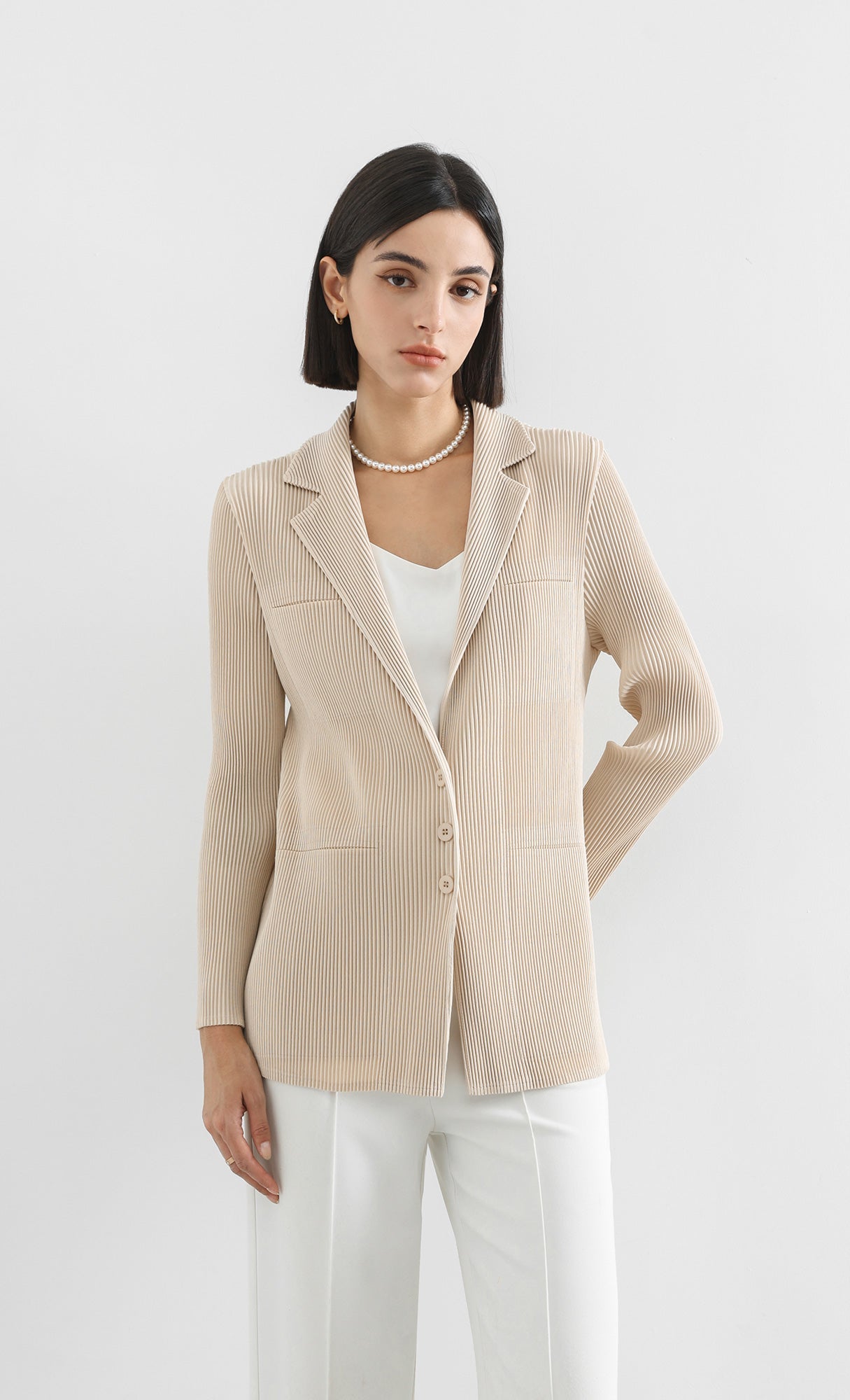 curve pleated set-up jacket_beige