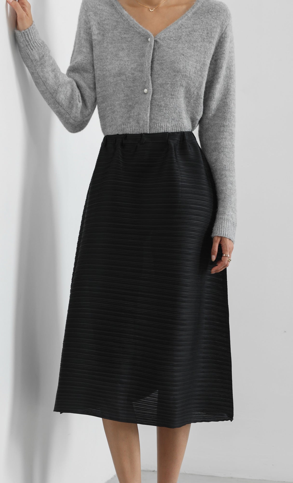 horiz pleated midi skirt_black