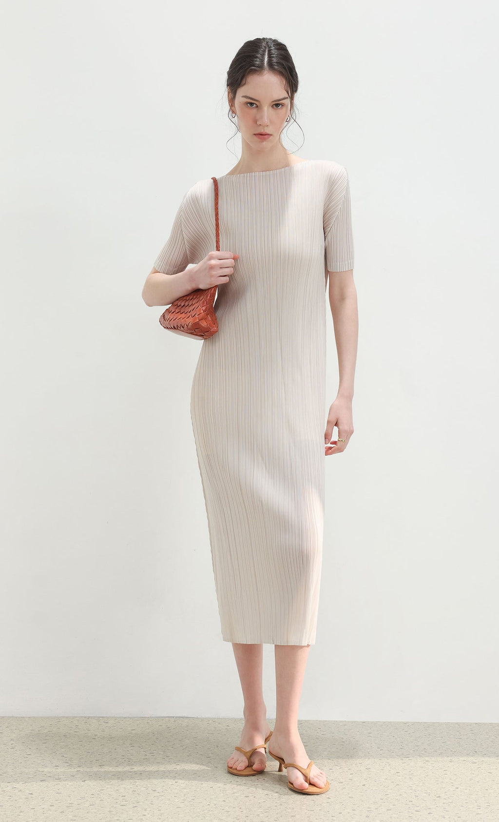 Nesia weaving shouler bag_camel