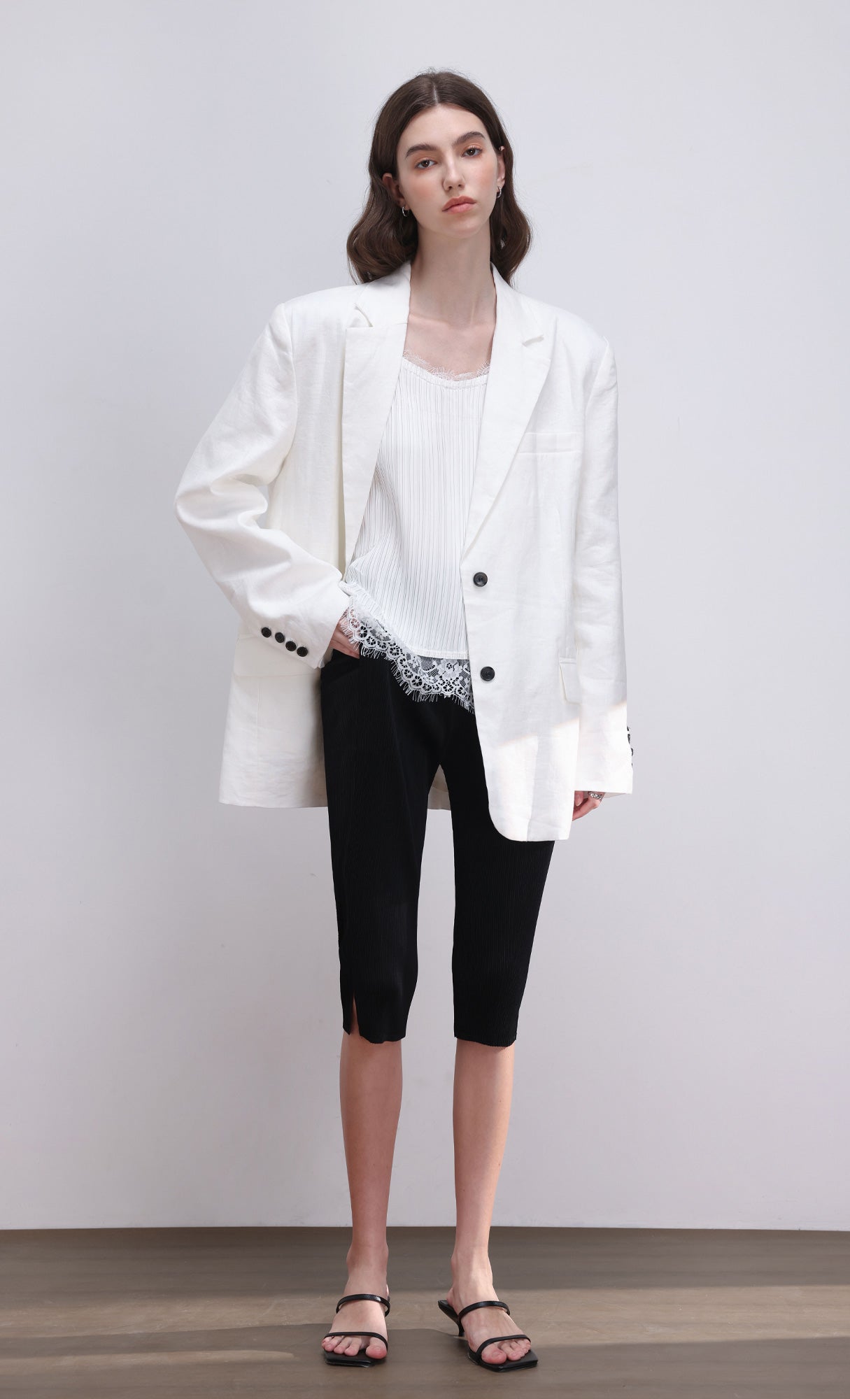 Pleated capri pants_black