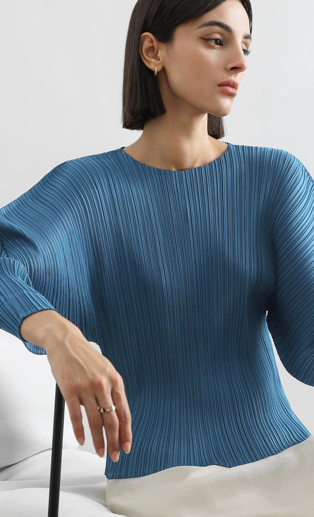 bloom pleated blouse_blue