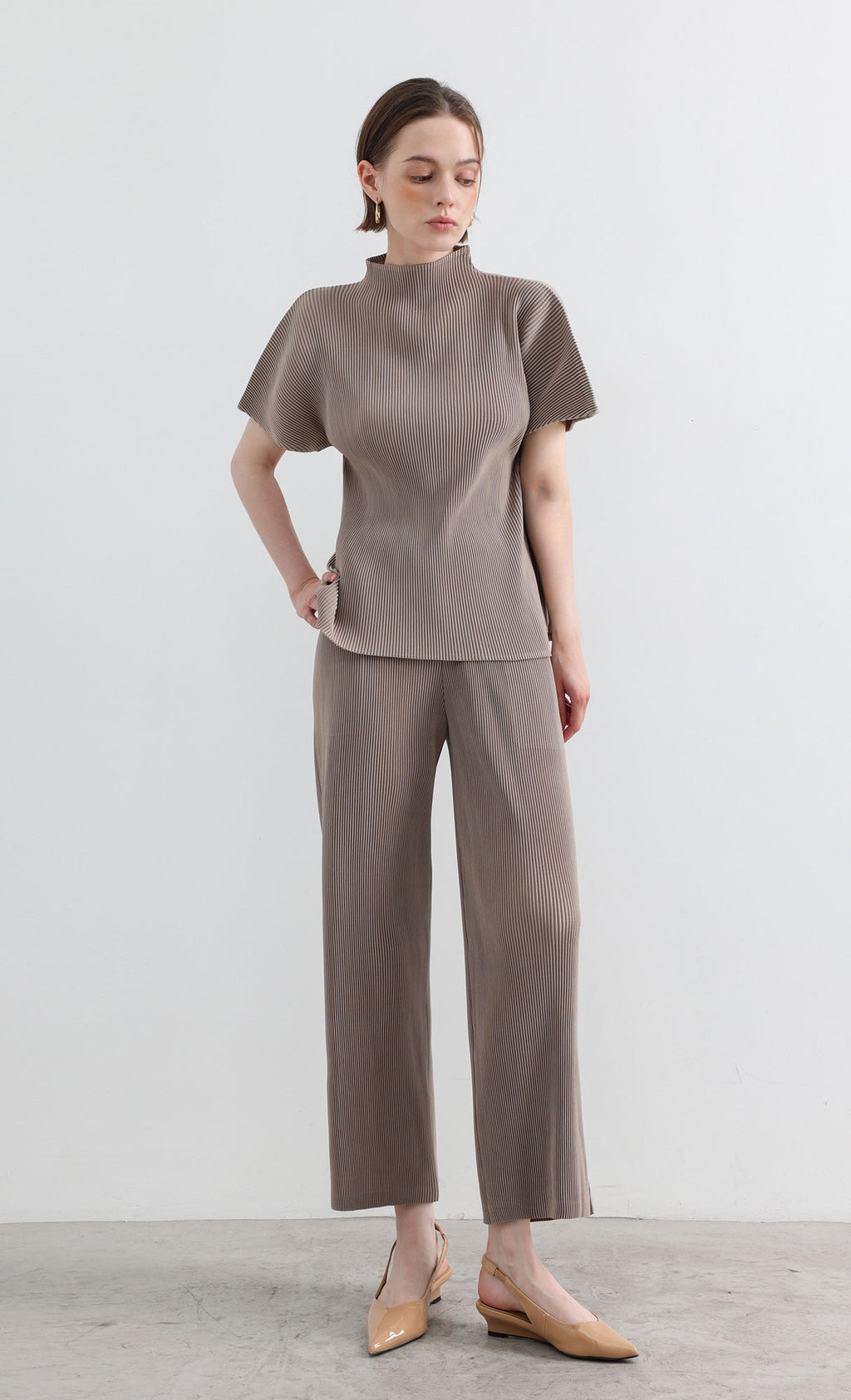 Essential Pleated Pants_Beige