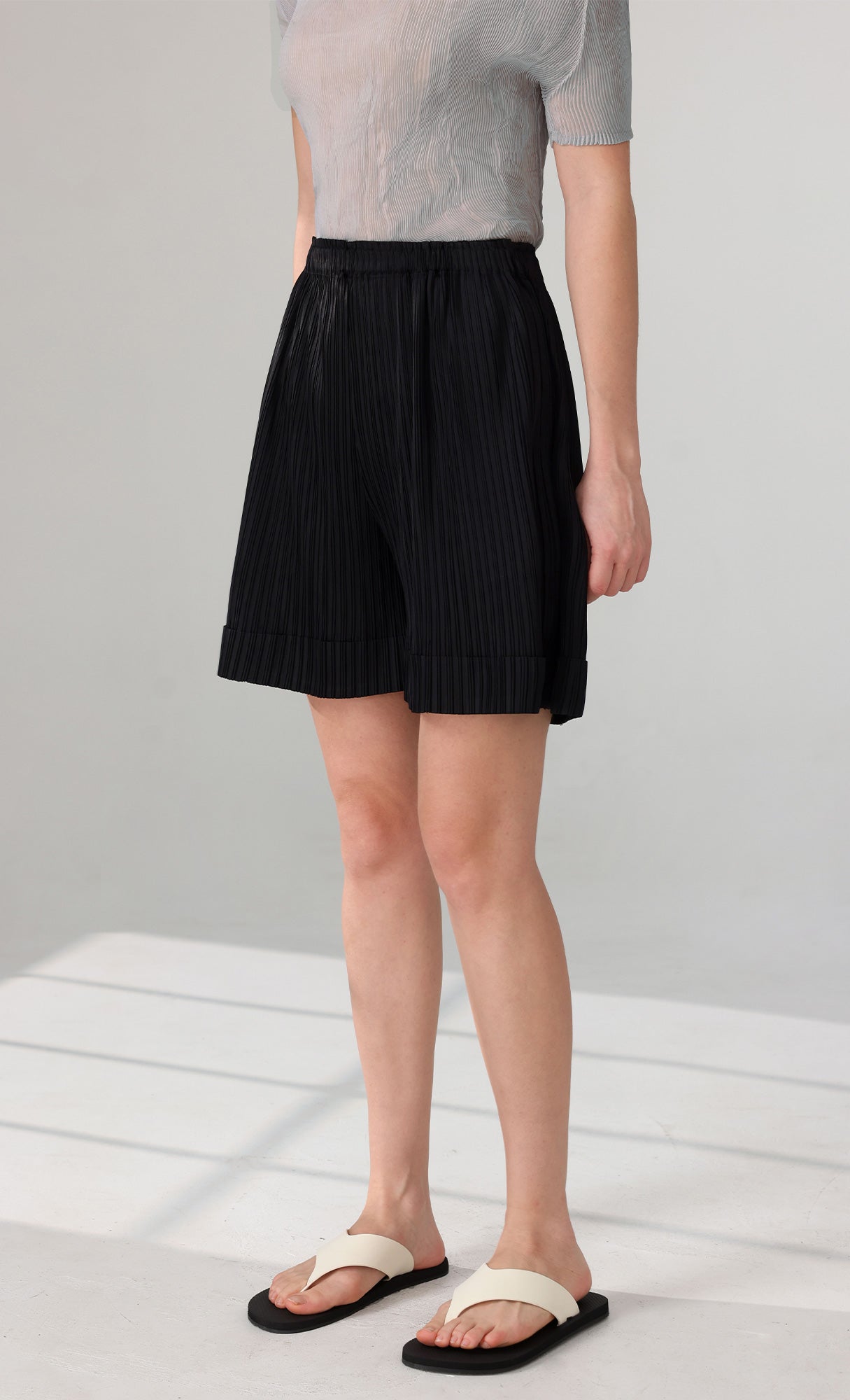 Mono Pleated Half Pants_black