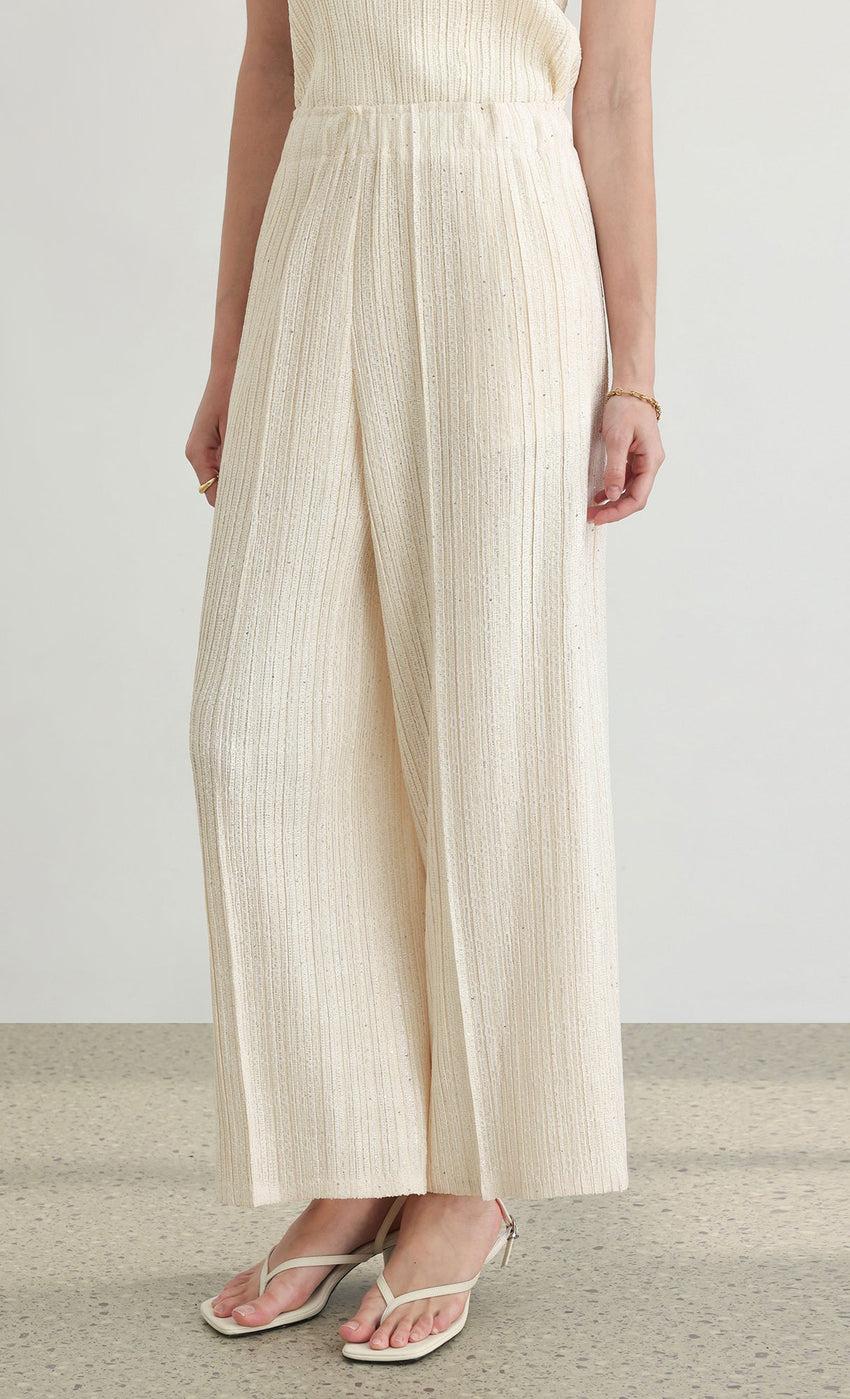 Free Size — Fit For XS - L / Ivory