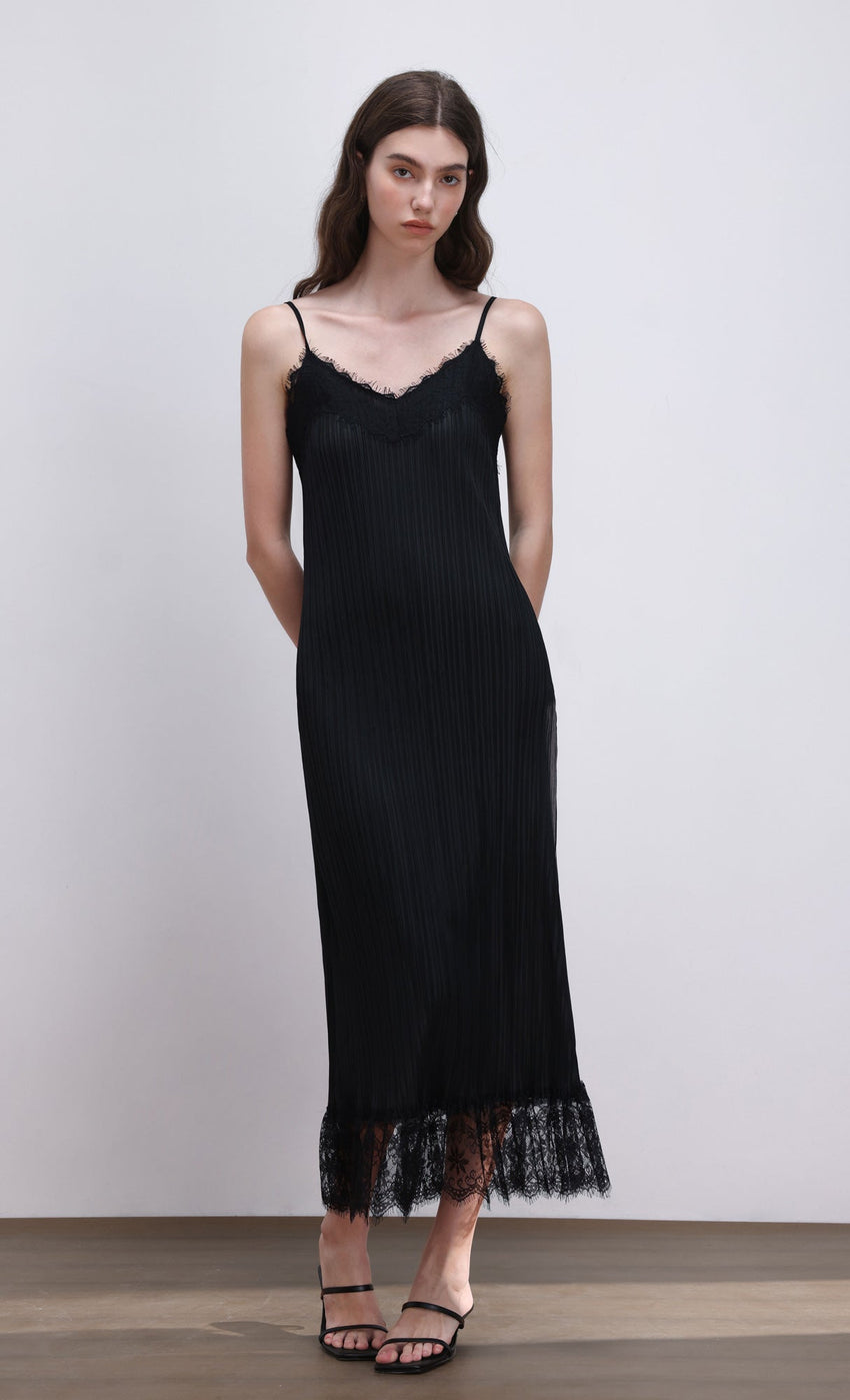 Pleated lace slip dress (black)