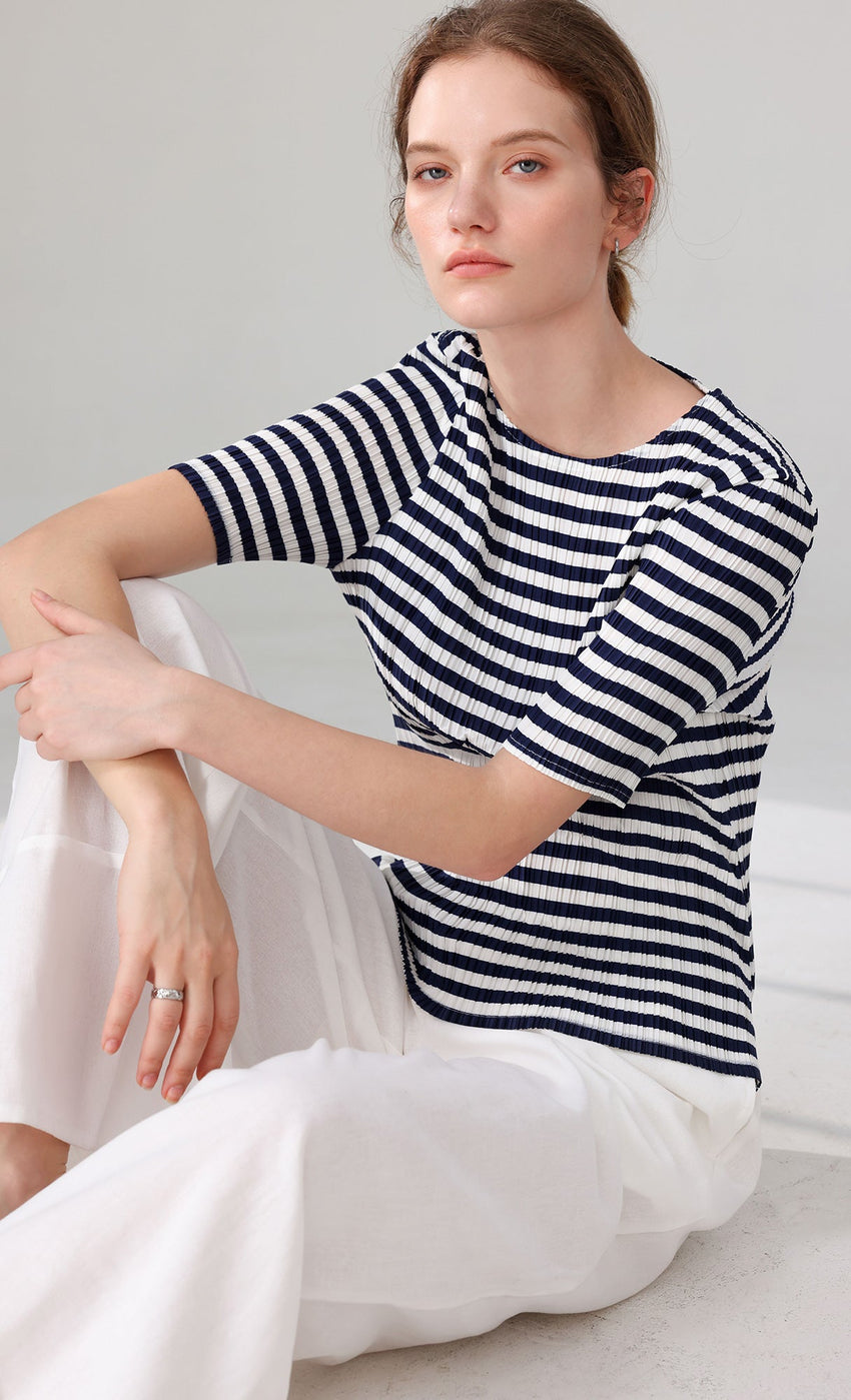 Marine Stripe Pleated Top (stripe)