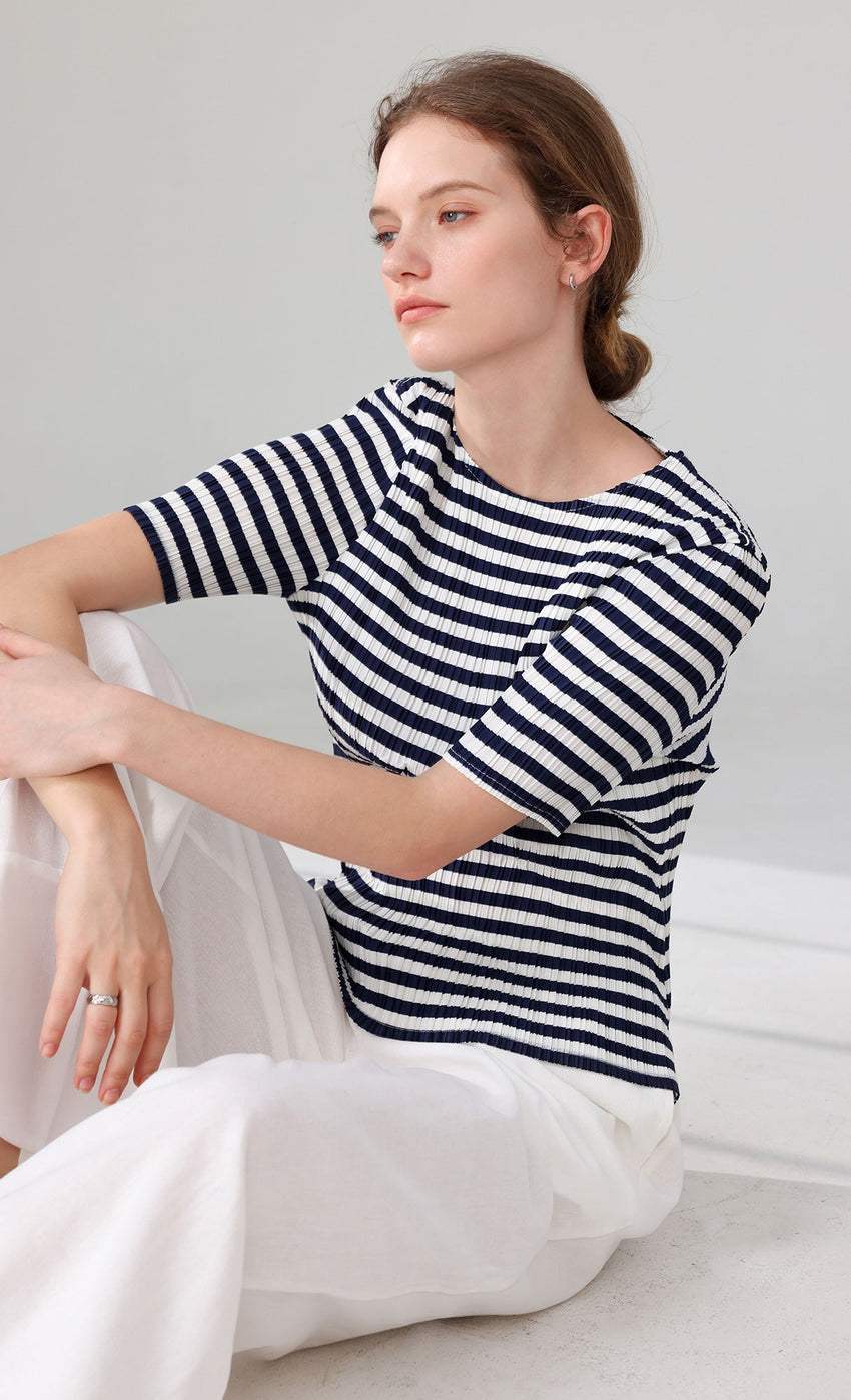Marine Stripe Pleated Top (stripe)