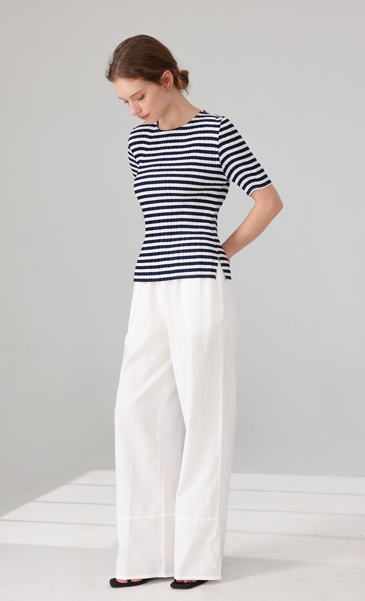 Marine Stripe Pleated Top_stripe