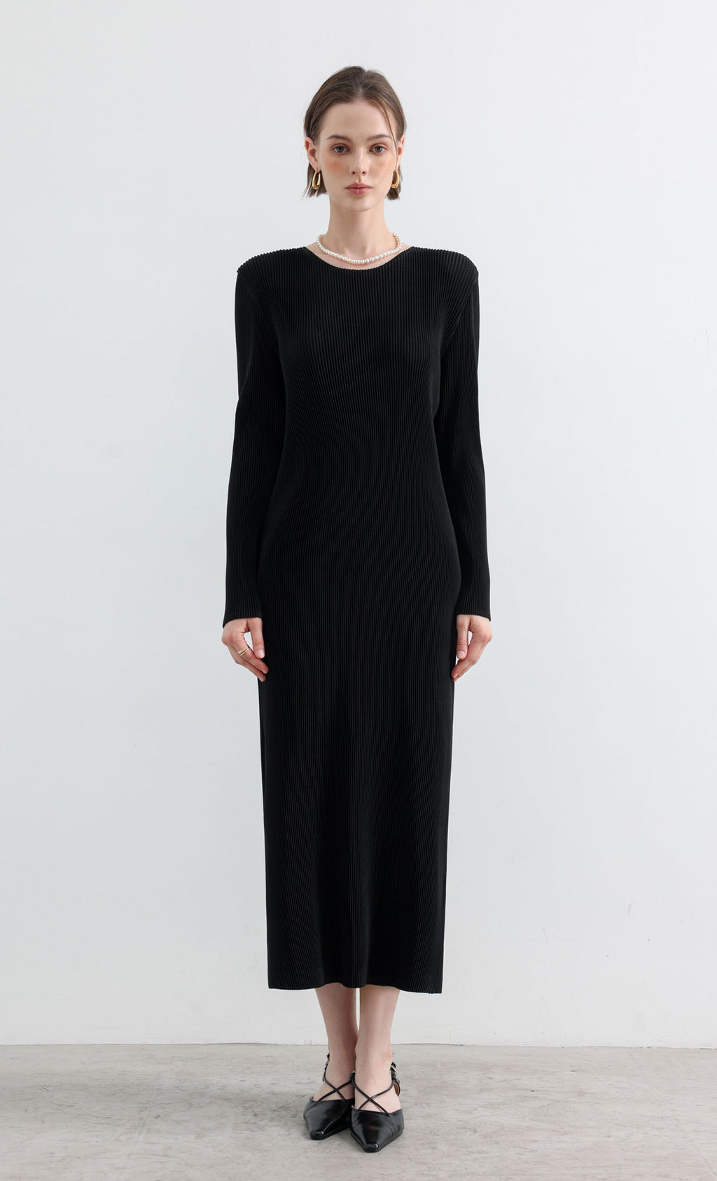 Essential Relaxed Pleated Dress_Black