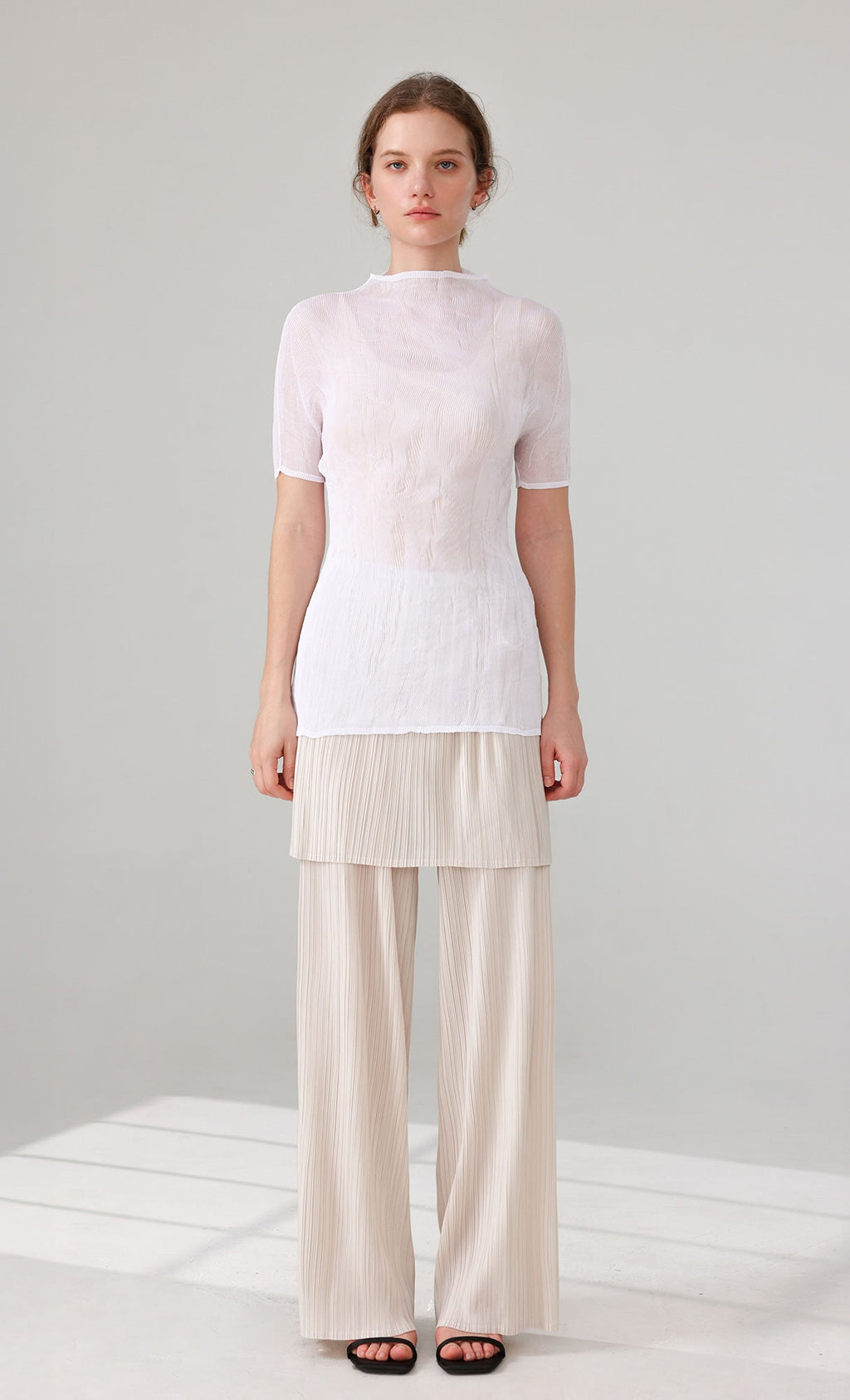 Roco crinkle pleated Top_white