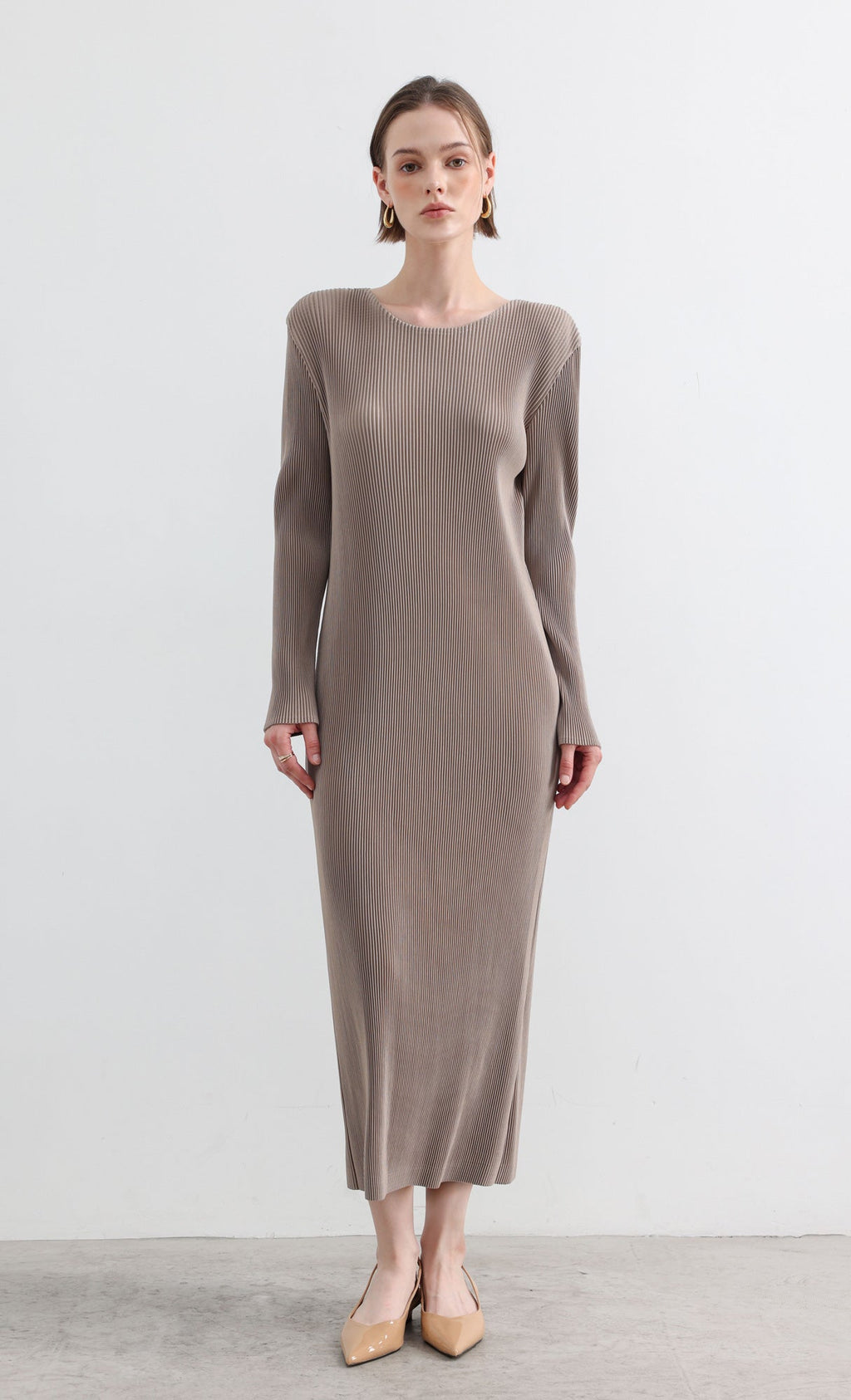 Essential Relaxed Pleats Dress_Beige