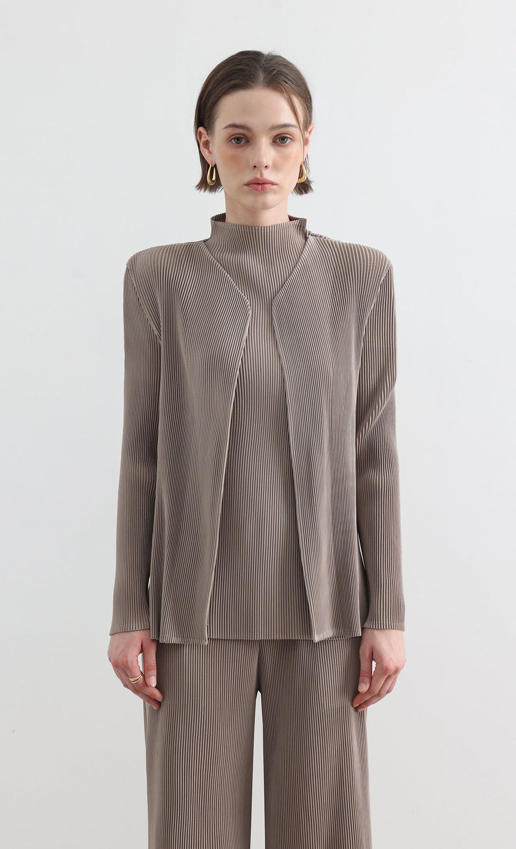 Essential Pleated Cardigan_Beige