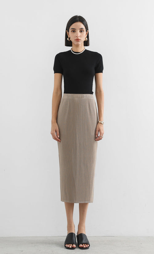 classy line pleated skirt_beige