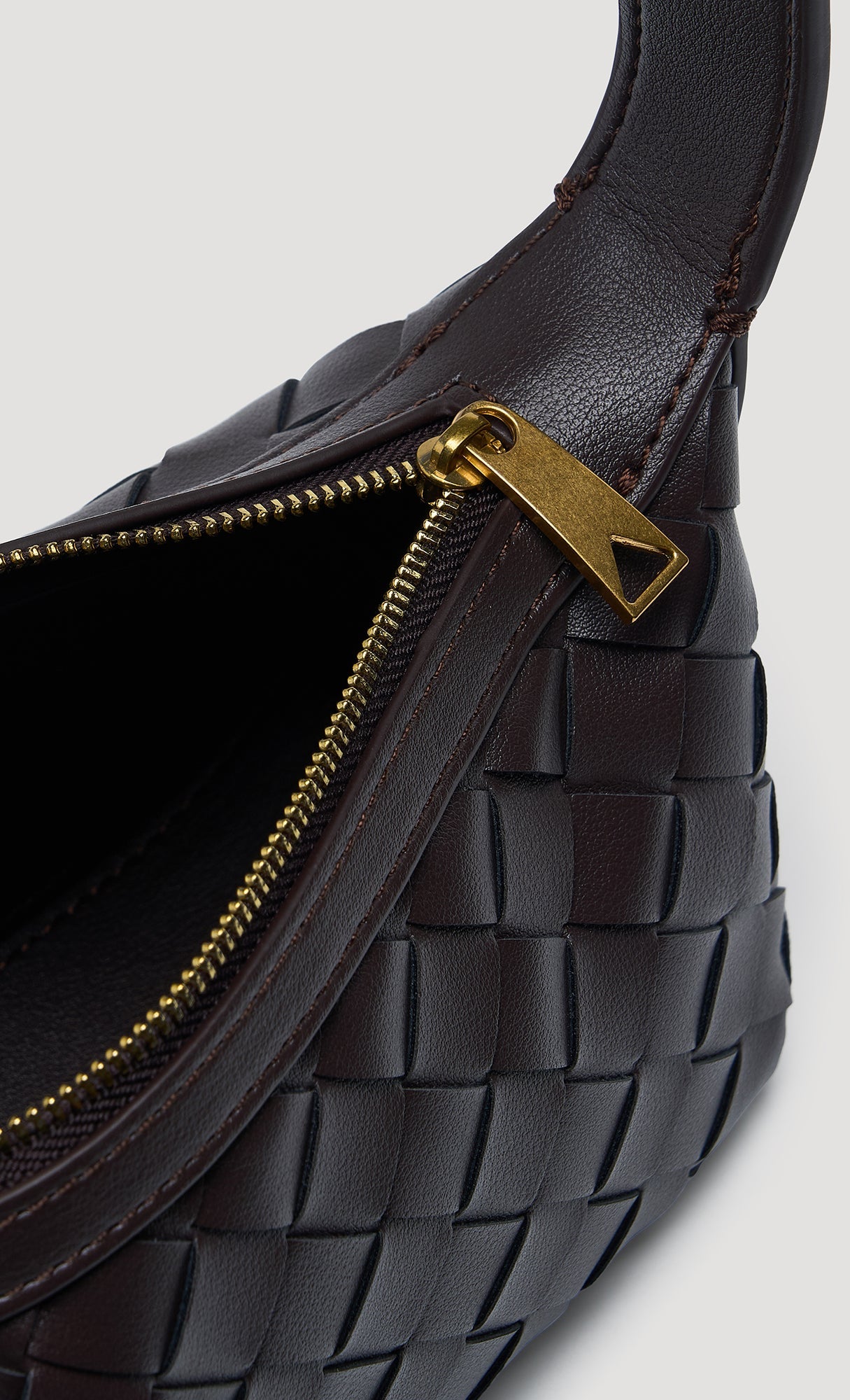 Weaving Leather Mini Hobo Bag_Brown