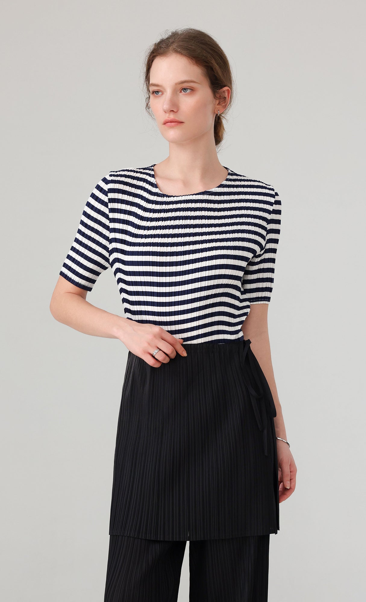 Marine Stripe Pleated Top_stripe