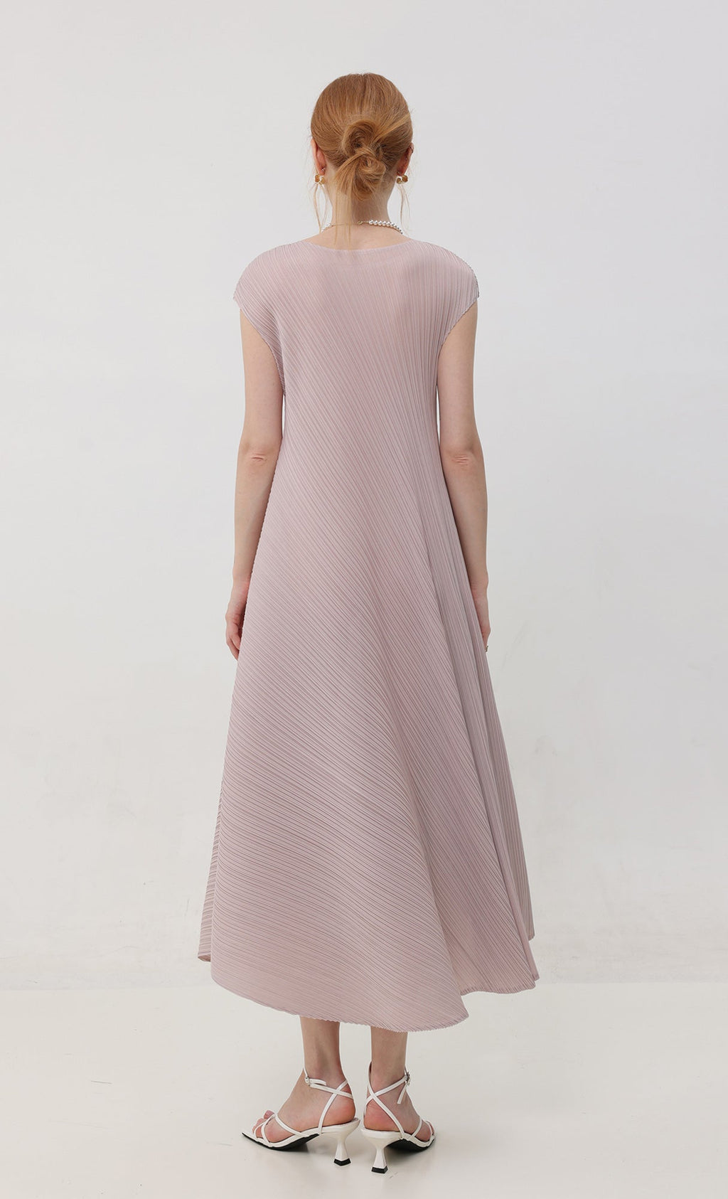 Rosy flare pleated dress_pinkbeige