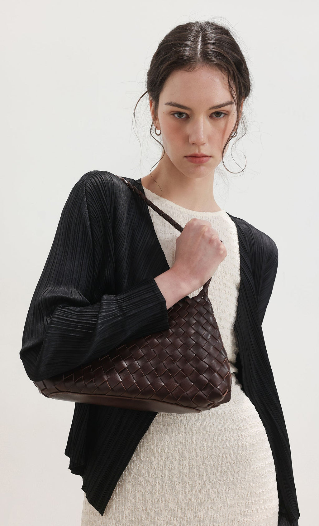 Nesia weaving shouler bag_brown