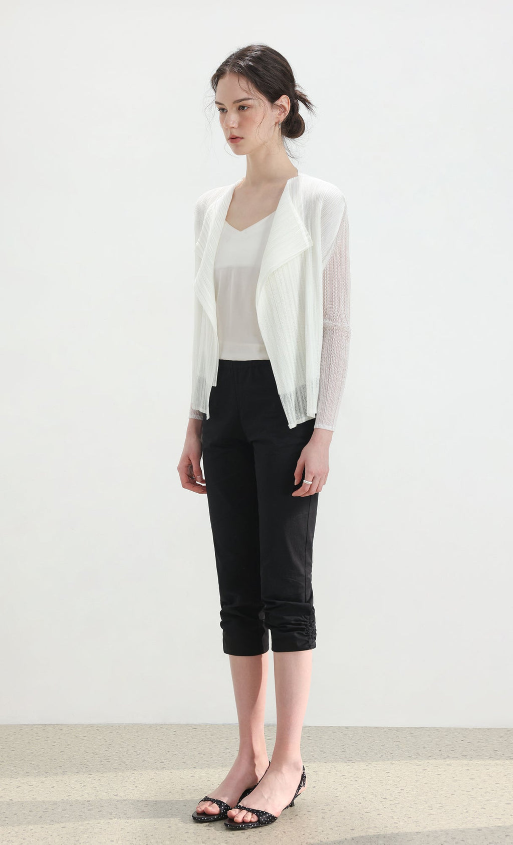 Airy pleated cardigan_white
