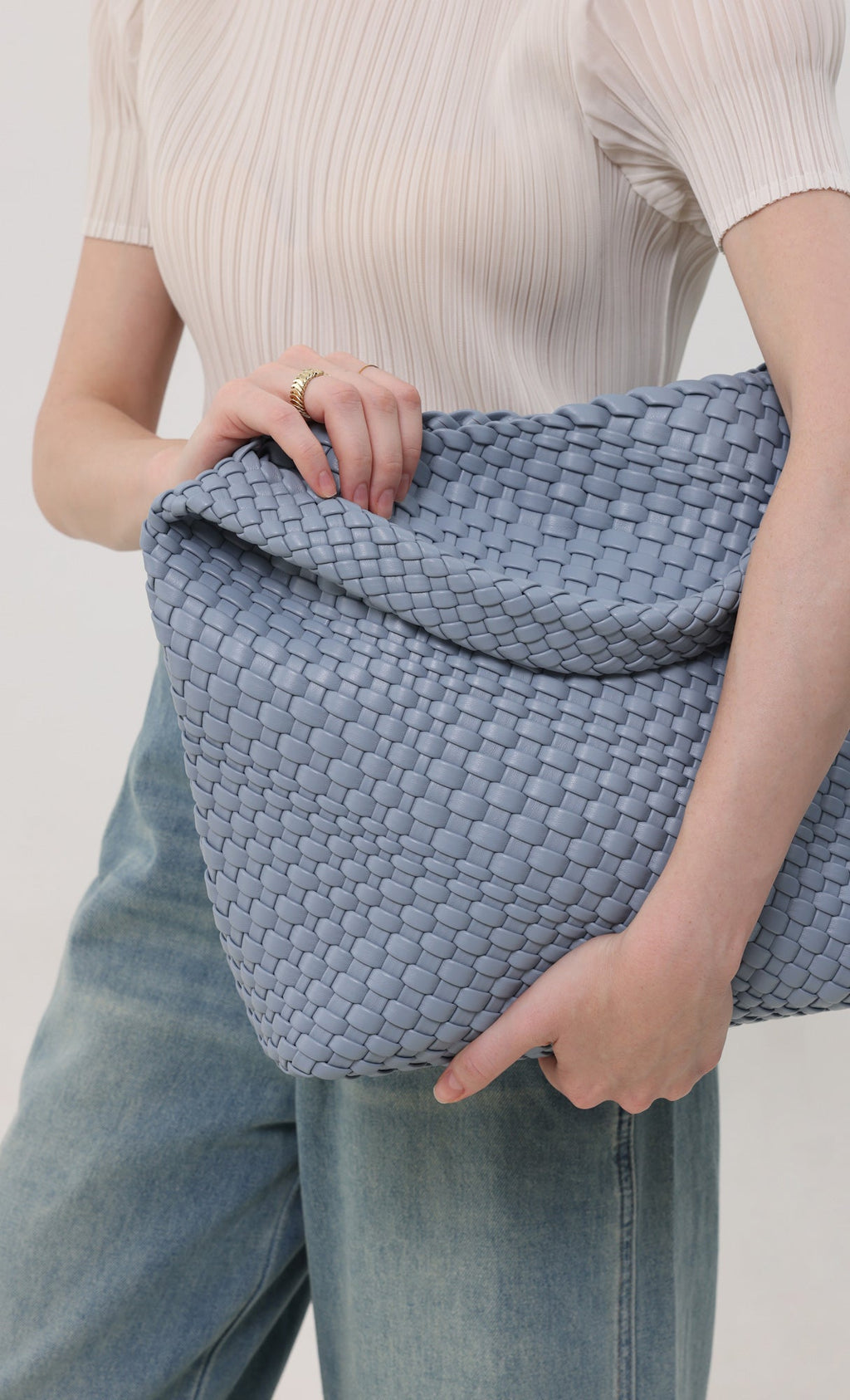 Color weaving hobo bag_skyblue