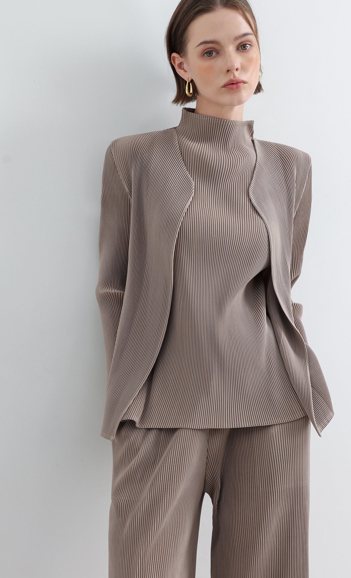 Essential Pleated Cardigan_Beige
