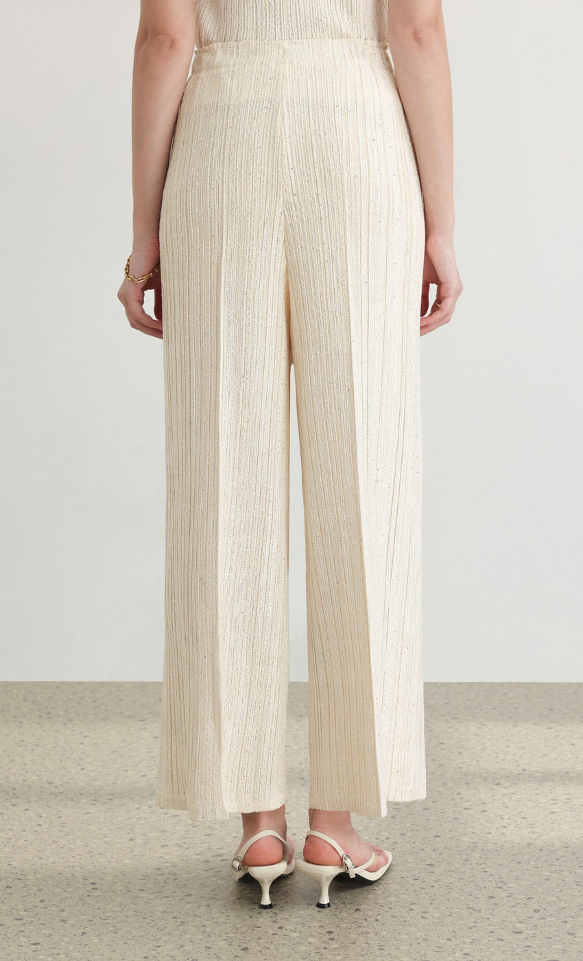 Free Size — Fit For XS - L / Ivory