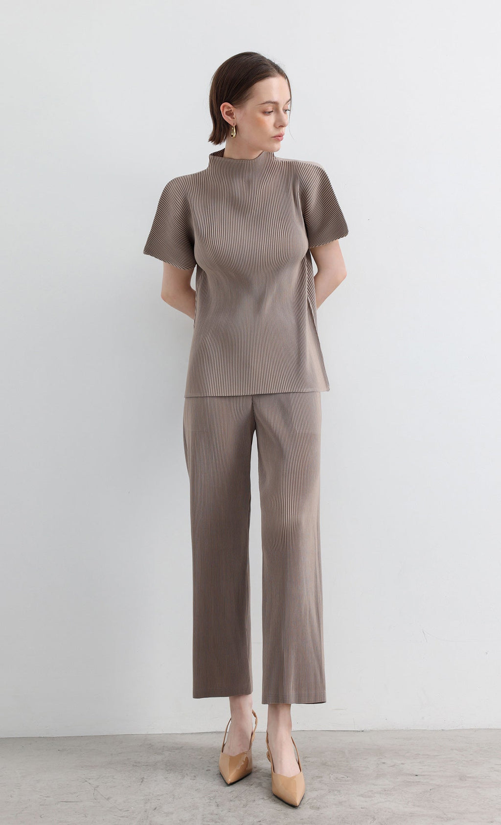 Essential Pleated Pants_Beige