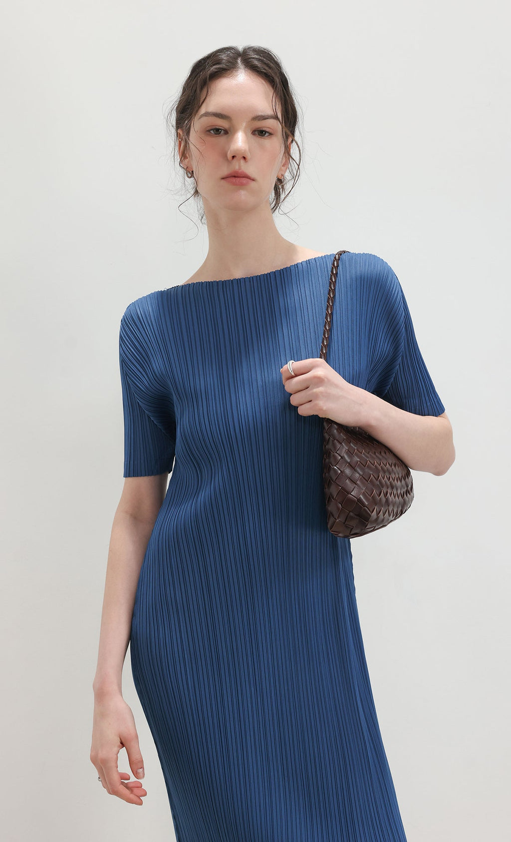 Nesia weaving shouler bag_brown