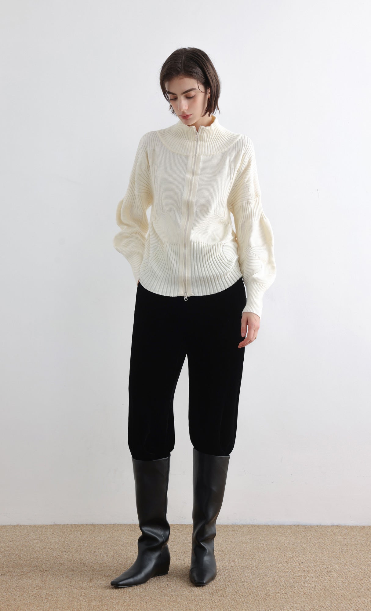 High Neck Knitted Pleated Zip-Up Cardigan_Ivory