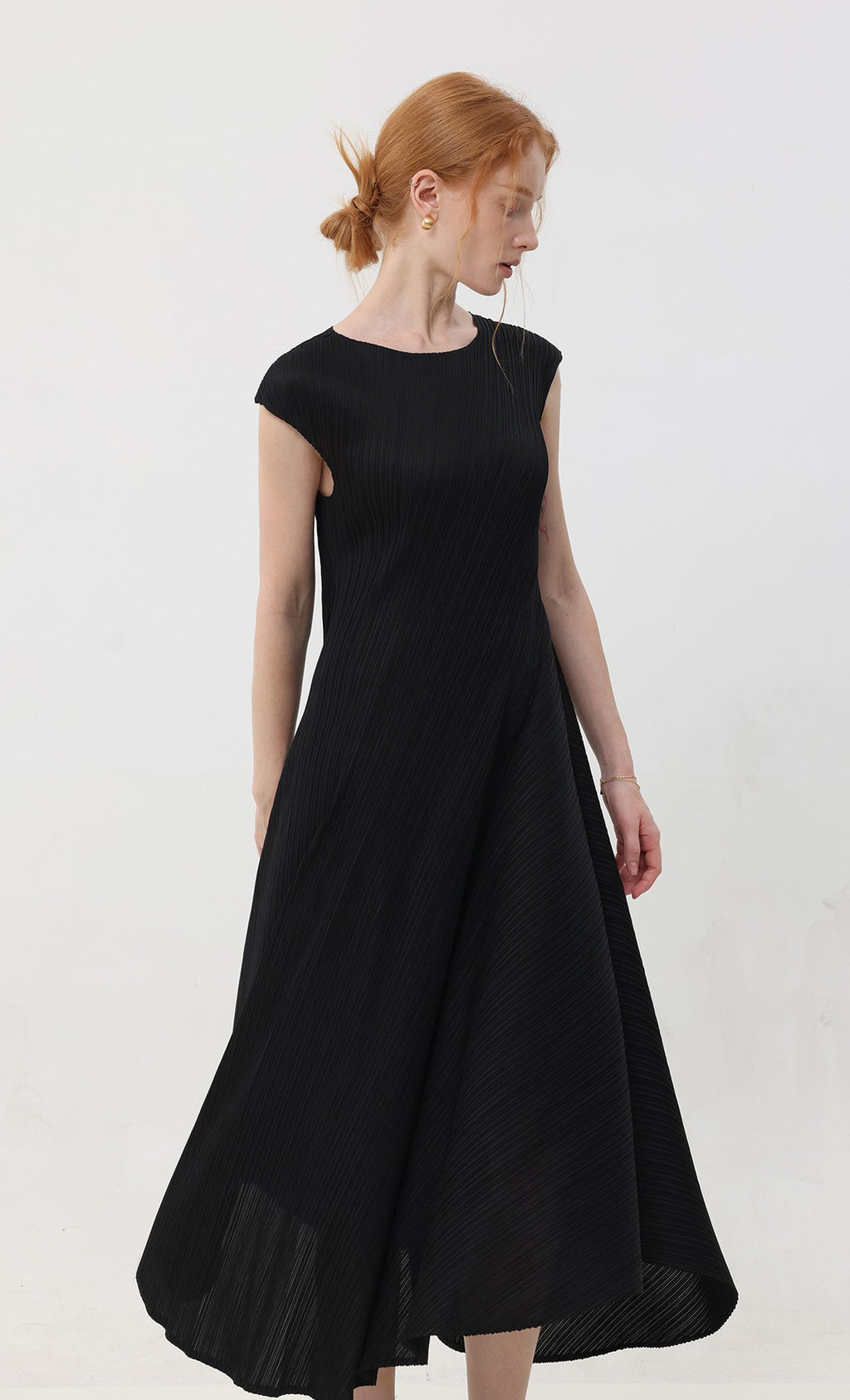 Rosy flare pleated dress_black