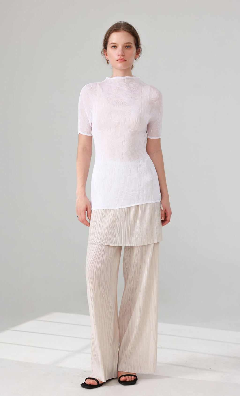 Roco crinkle pleated Top_white